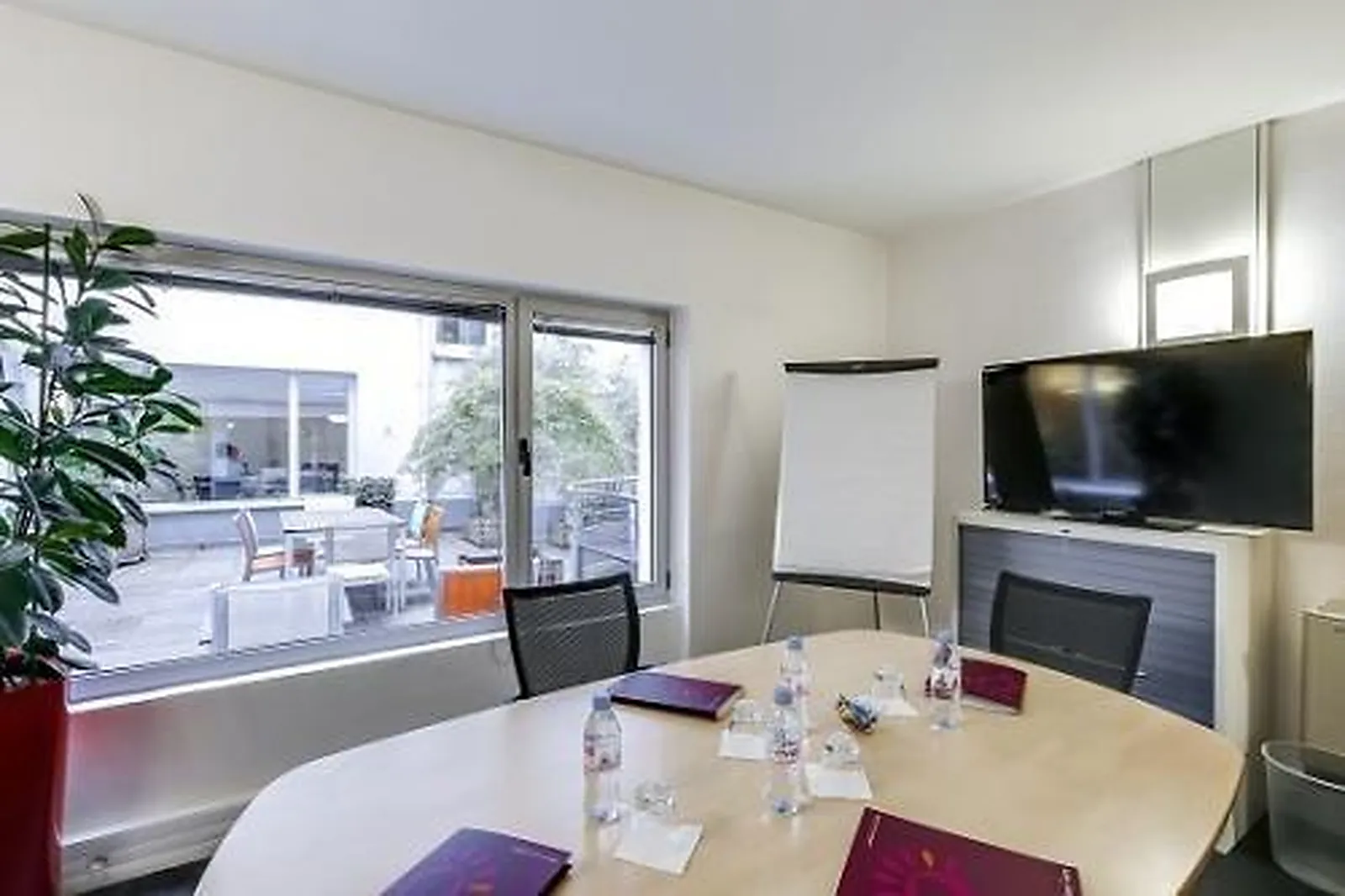 Lieux événementiels, CENTRE D'AFFAIRES EMERGENCE PARIS OPÉRA