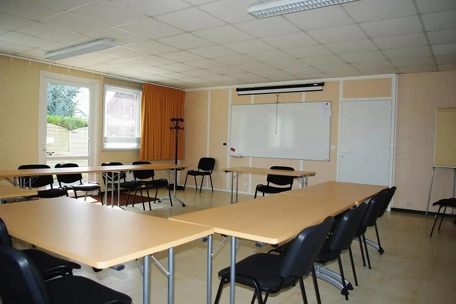 Lieux événementiels, CENTRE D'AFFAIRES CLERMONTOIS