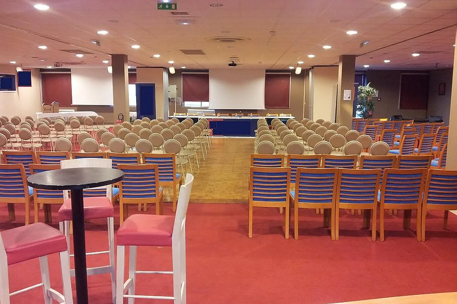 Lieux événementiels, CENTRE DL&RSQUO;AFFAIRES DE LL&RSQUO;AÉROPORT CLERMONT-FERRAND AUVERGNE