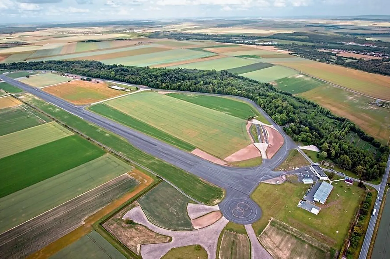 Lieux événementiels, CENTRE D'ESSAIS BOSCH JUVINCOURT