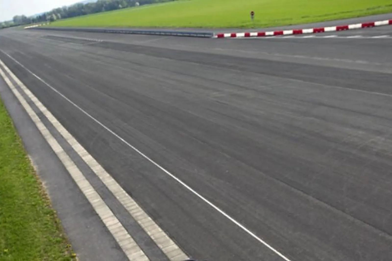 Lieux événementiels, CENTRE D'ESSAIS BOSCH JUVINCOURT