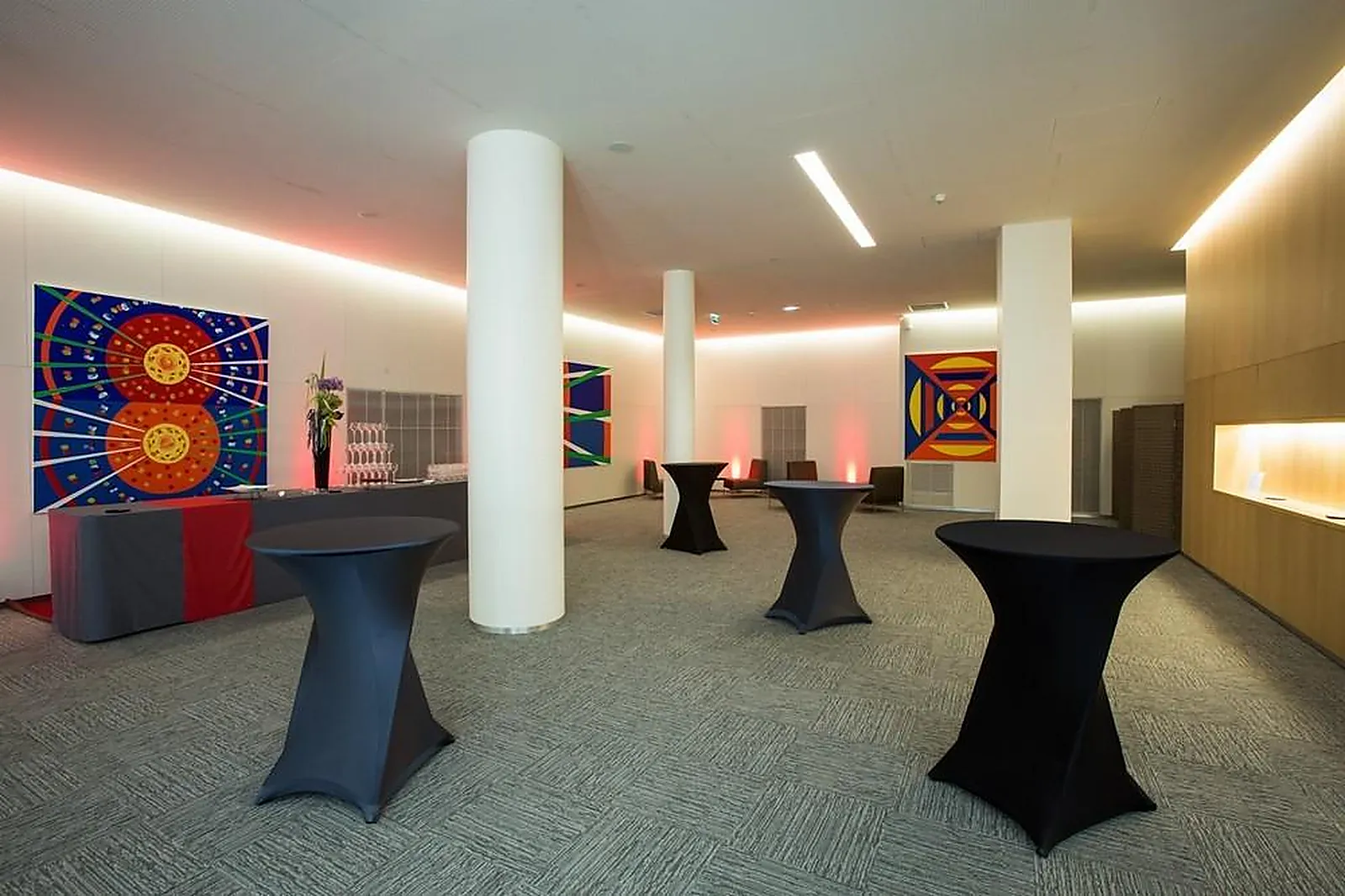 Lieux événementiels, CENTRE DE CONFÉRENCES CAPITAL 8