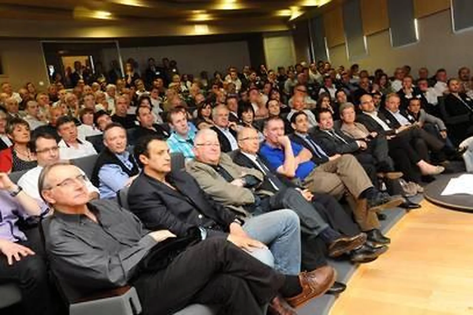 Lieux événementiels, CENTRE DE CONFÉRENCES ET DE SÉMINAIRES DE LA CCI DES LANDES