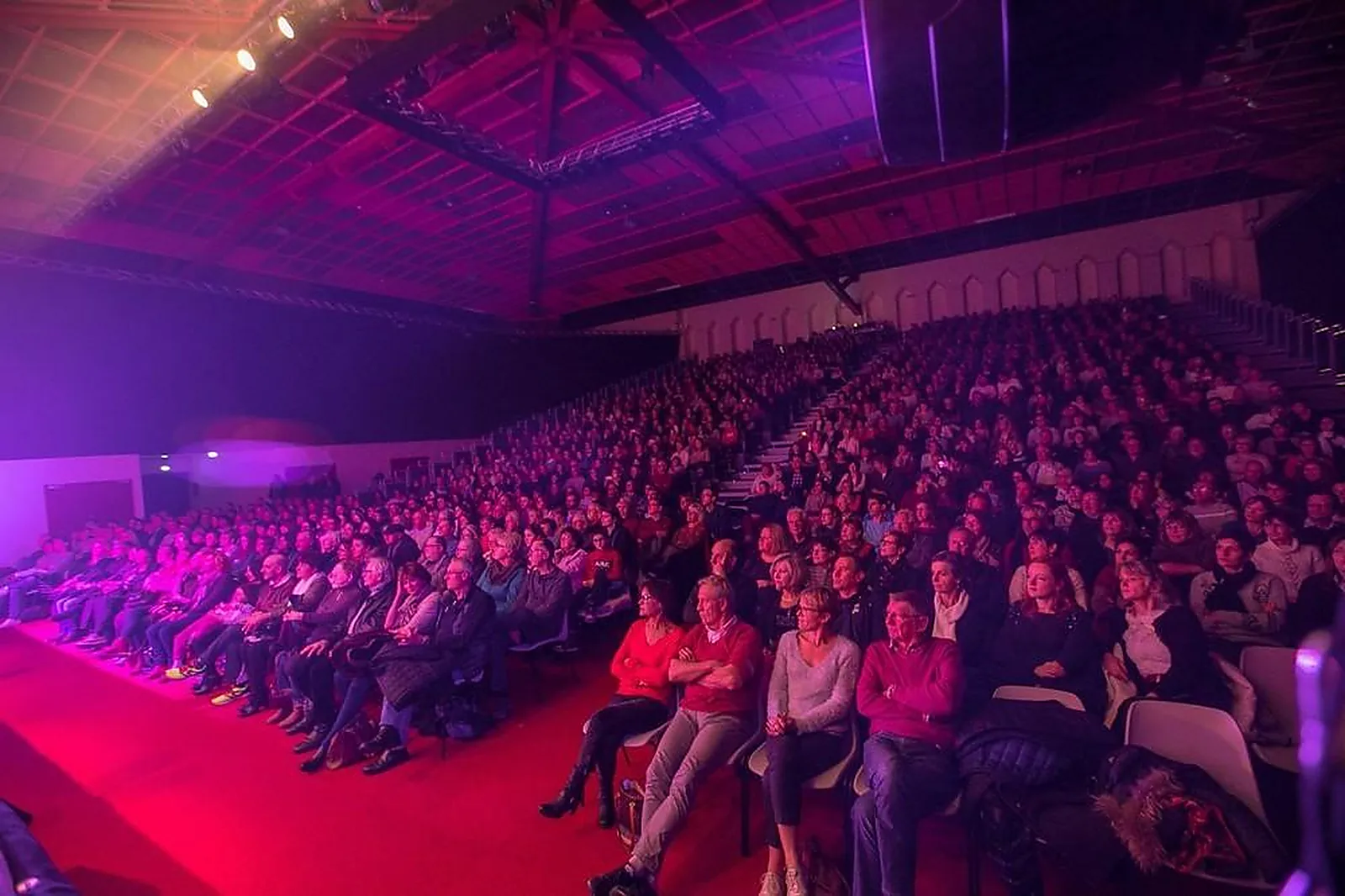 Lieux événementiels, CENTRE DE CONGRÈS LE DÔME