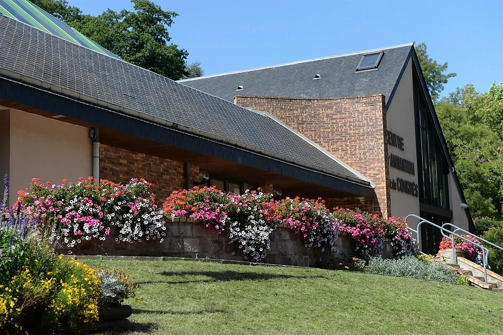 Lieux événementiels, CENTRE DE CONGRES DE BAGNOLES-DE-L'ORNE