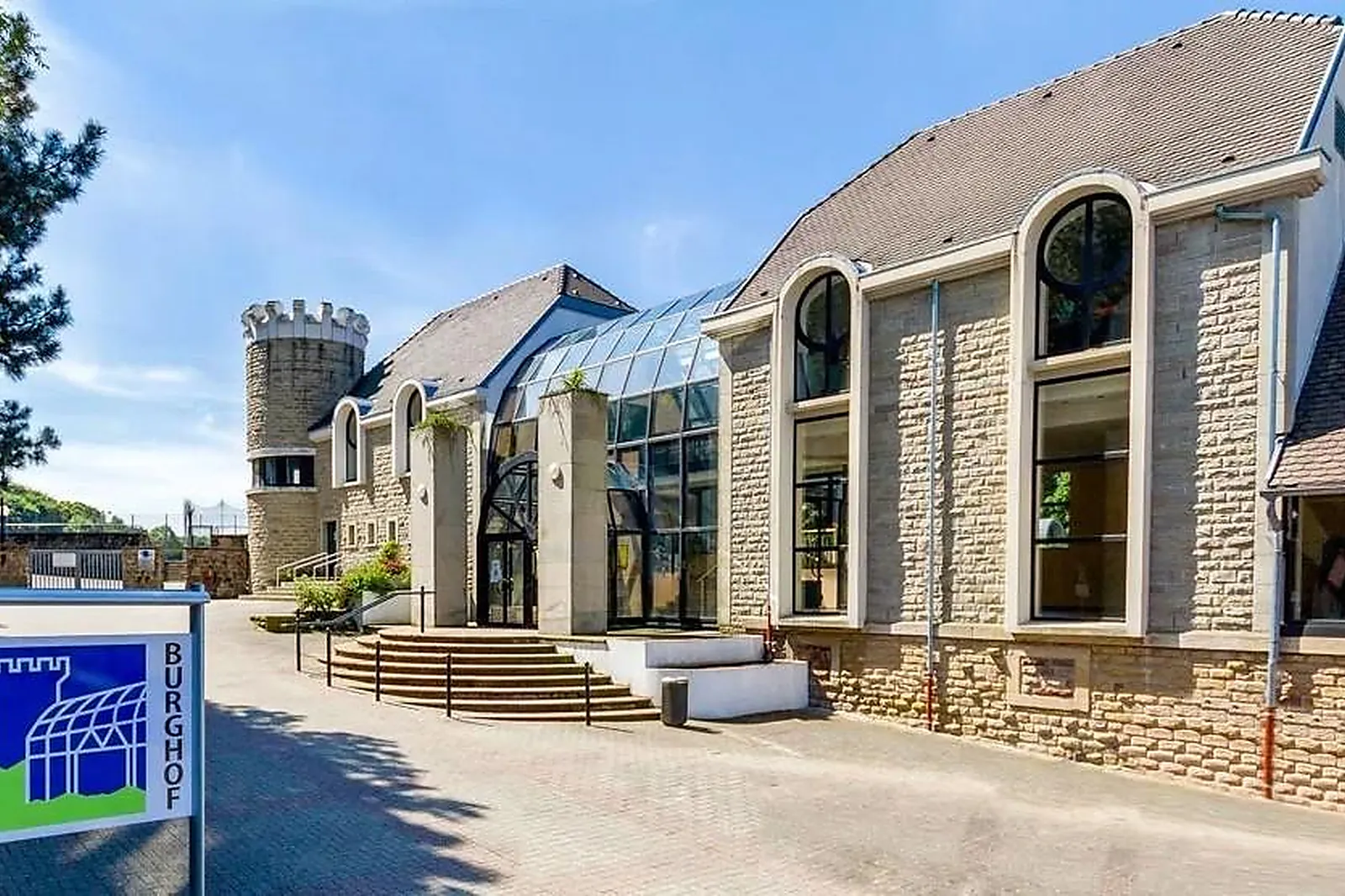 Lieux événementiels, CENTRE DE CONGRÈS DE BURGHOF