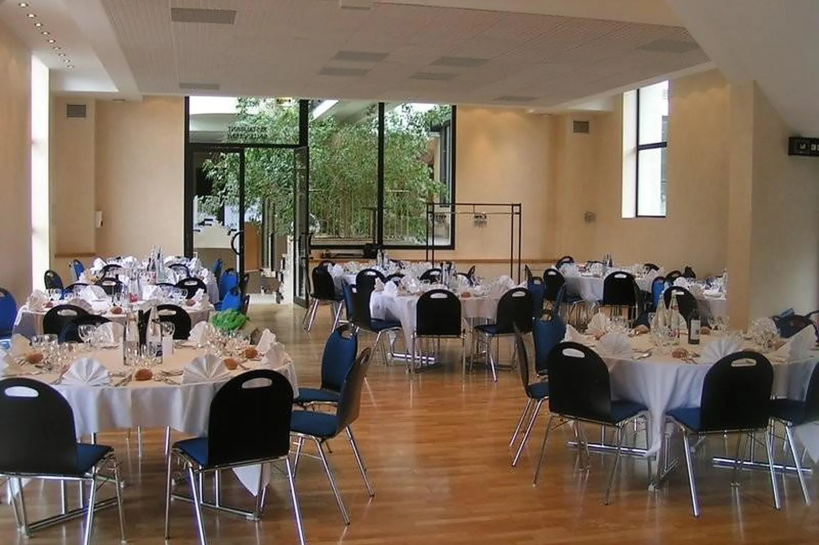 Lieux événementiels, CENTRE DE CONGRÈS DE BURGHOF