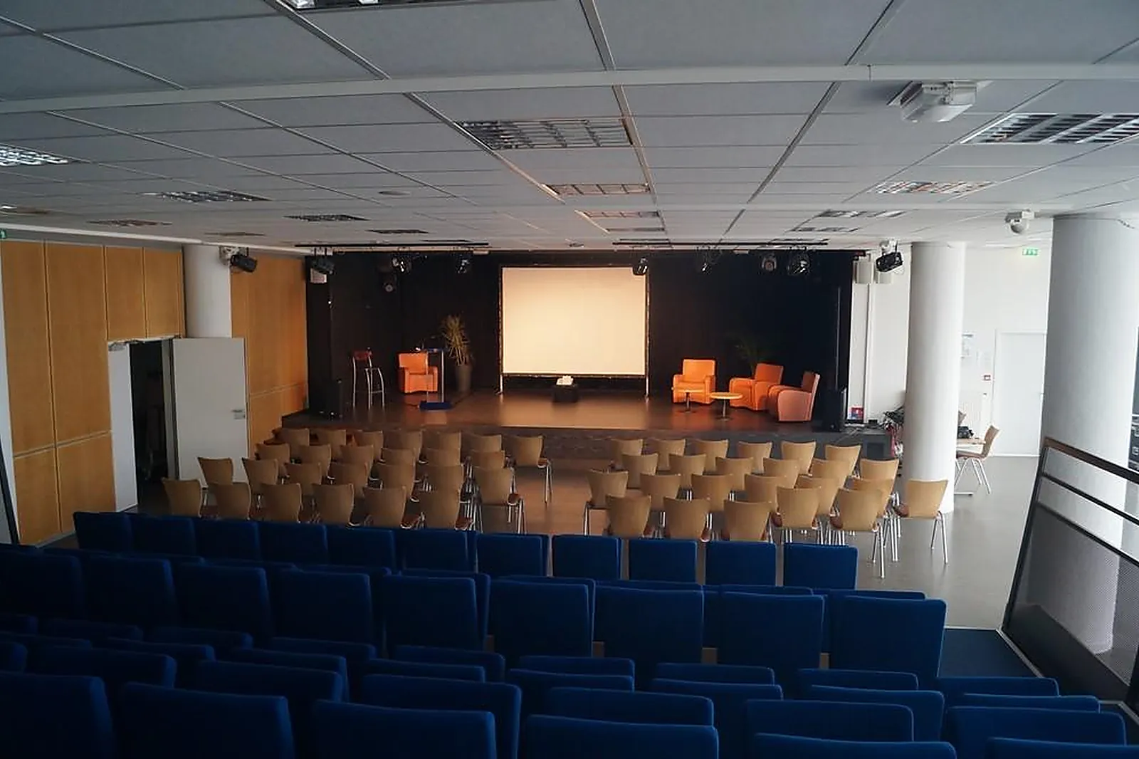 Lieux événementiels, CENTRE DE CONGRÈS DE SAINT-QUAY-PORTRIEUX