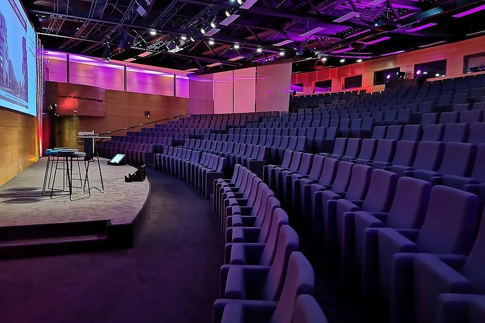 Lieux événementiels, CENTRE DE CONGRÈS DU WORLD TRADE CENTER GRENOBLE
