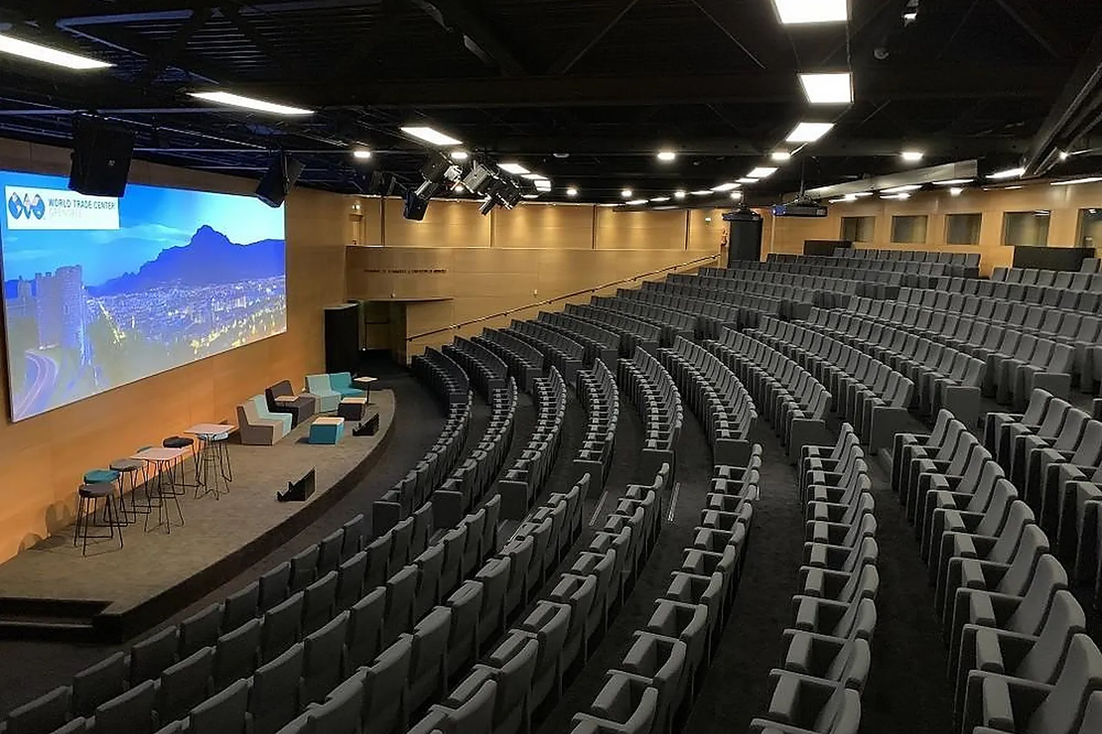 Lieux événementiels, CENTRE DE CONGRÈS DU WORLD TRADE CENTER GRENOBLE