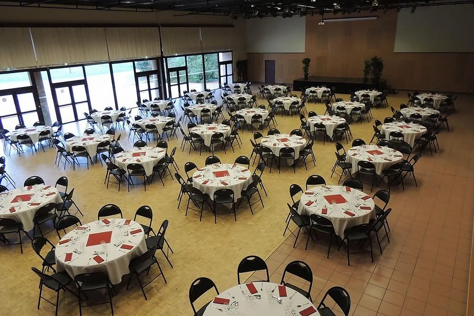 Lieux événementiels, CENTRE DE CONGRÈS LA FLEURIAYE