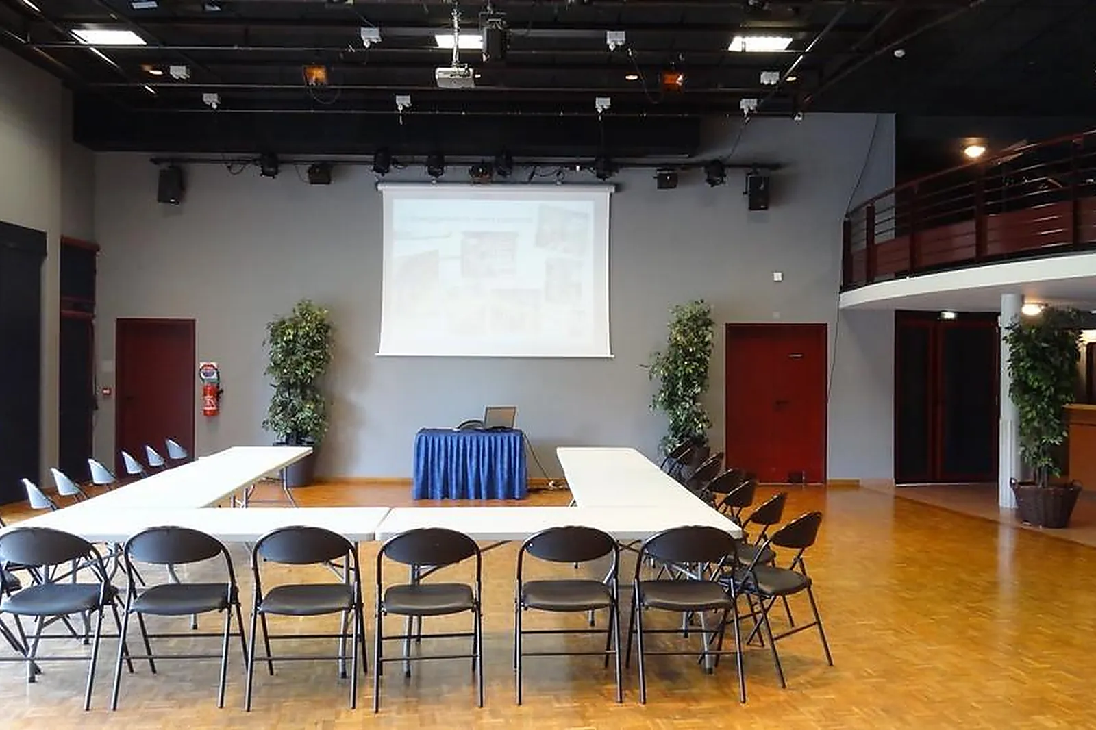 Lieux événementiels, CENTRE DE CONGRÈS LA FLEURIAYE