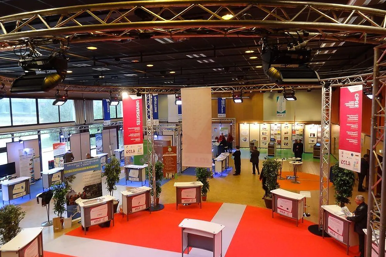 Lieux événementiels, CENTRE DE CONGRÈS LA FLEURIAYE