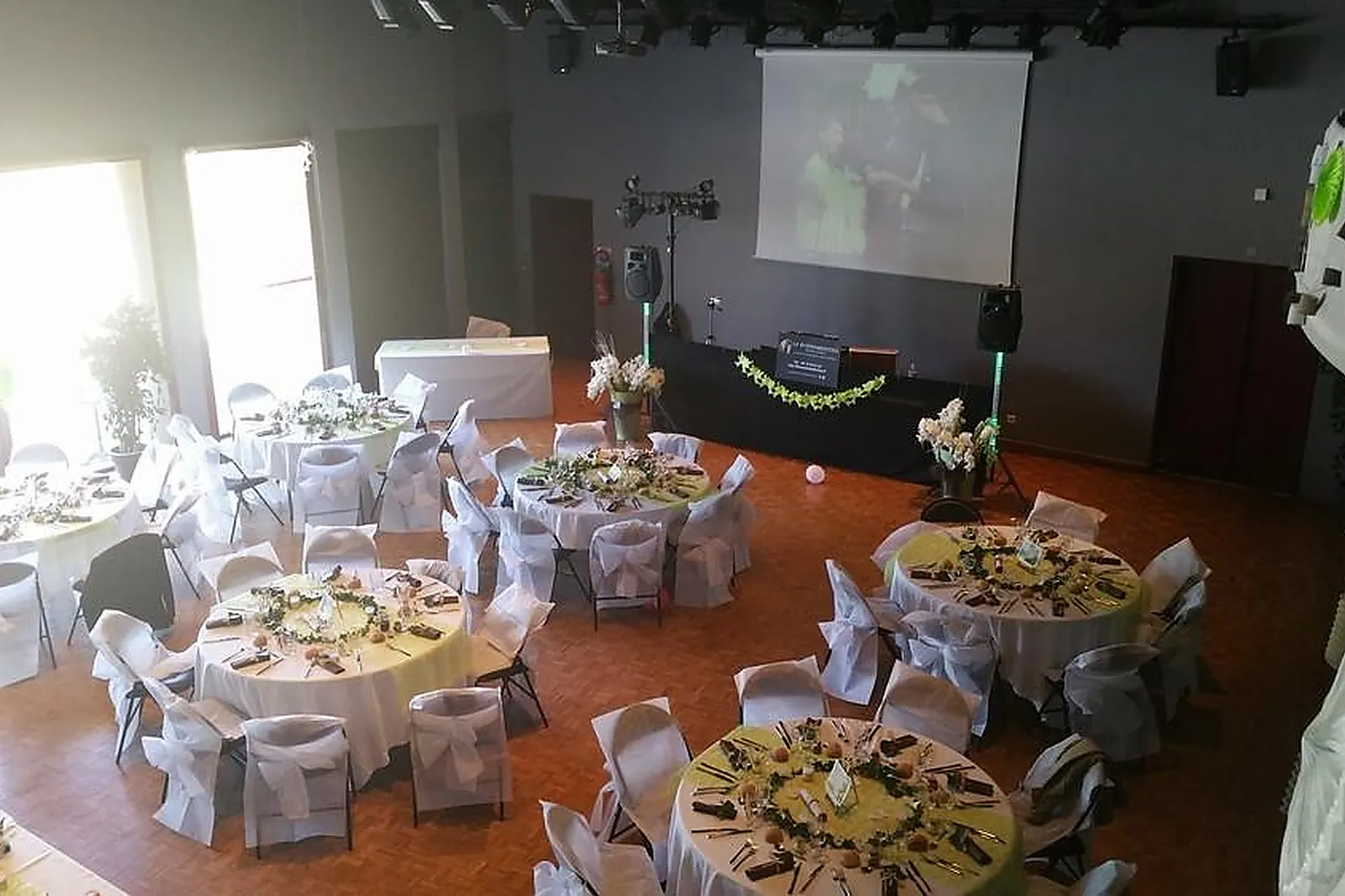 Lieux événementiels, CENTRE DE CONGRÈS LA FLEURIAYE