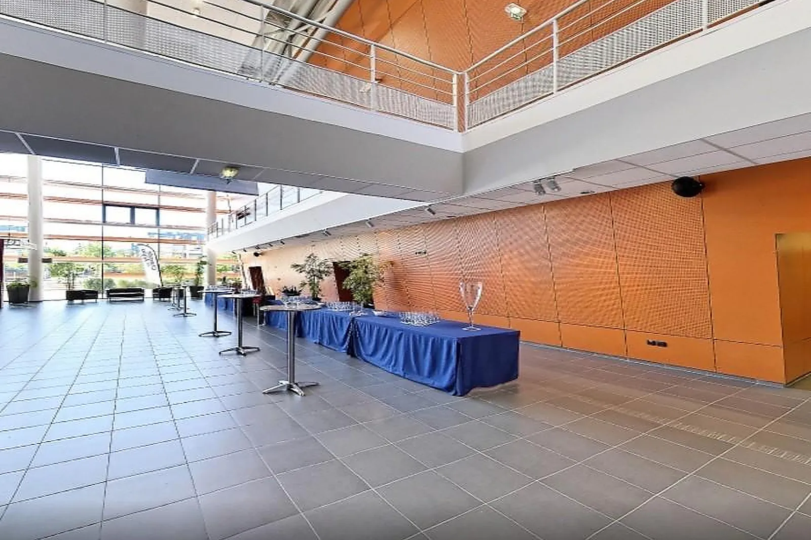 Lieux événementiels, CENTRE DE CONGRÈS DE CHEMILLÉ - THÉÂTRE FOIRAIL