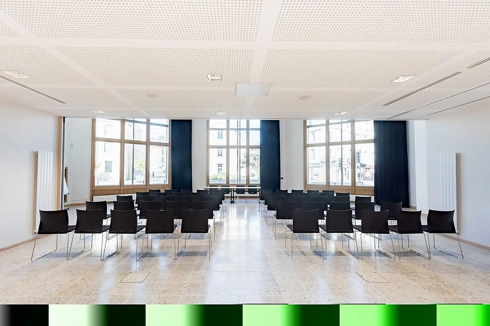 Lieux événementiels, CENTRE DES CONGRÈS DU CHAPEAU ROUGE