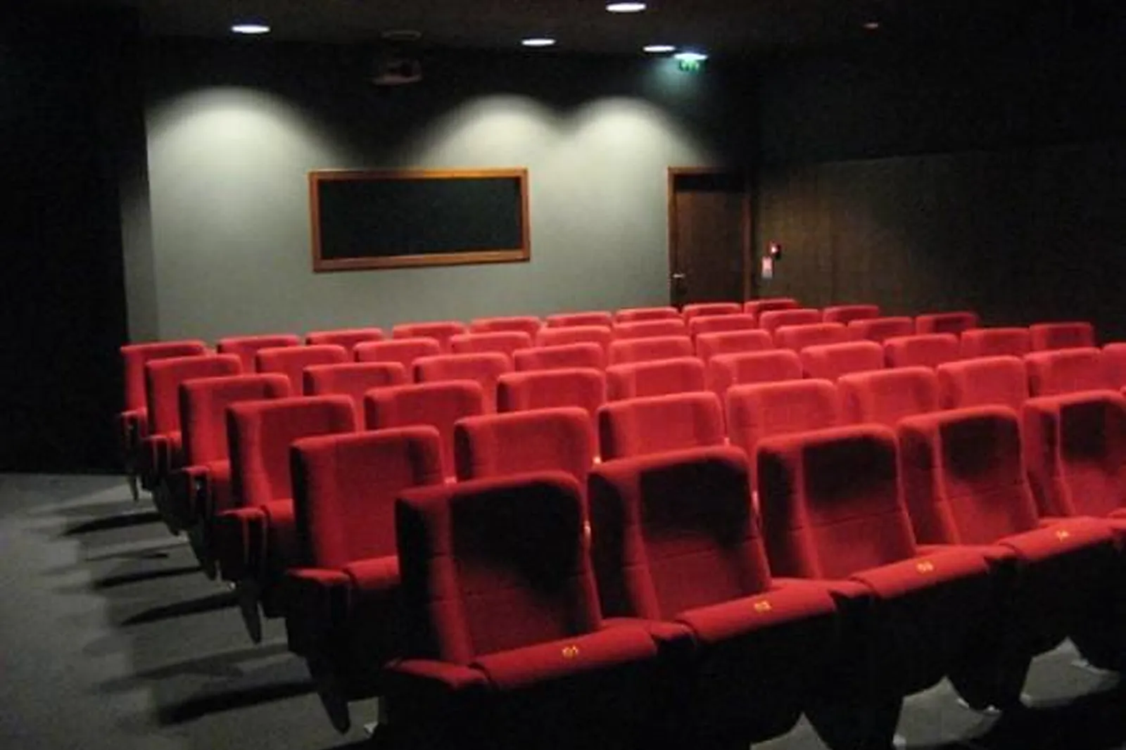 Lieux événementiels, CENTRE DES CONGRÈS DE DINAN