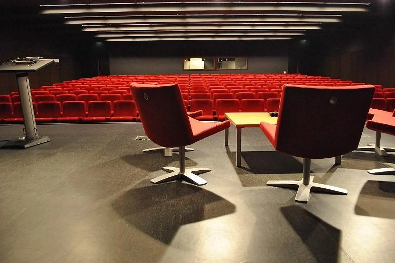 Lieux événementiels, CENTRE DES CONGRÈS DE DINAN