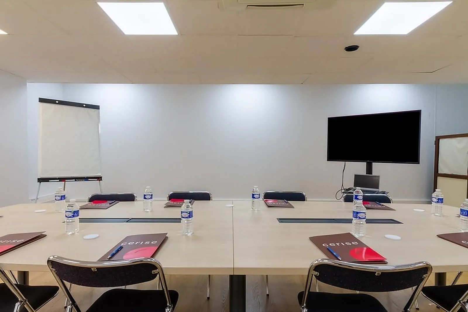 Lieux événementiels, CERISE HÔTEL NANTES LA BEAUJOIRE