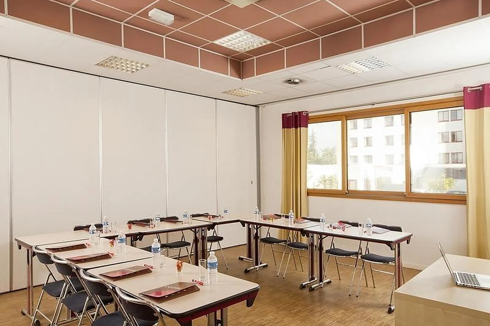 Lieux événementiels, CERISE HÔTEL NANTES LA BEAUJOIRE