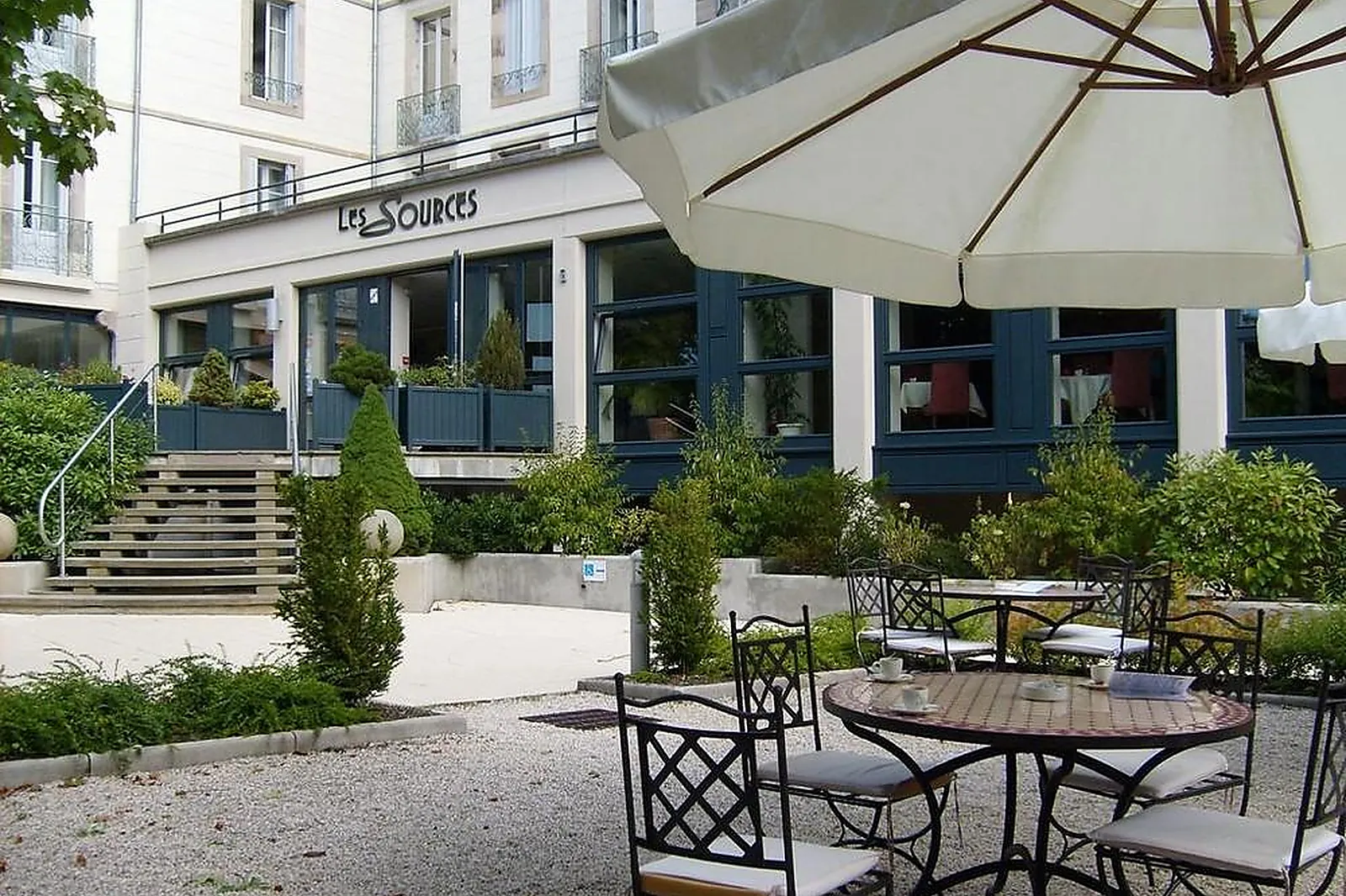 Lieux événementiels, CERISE LUXEUIL LES SOURCES