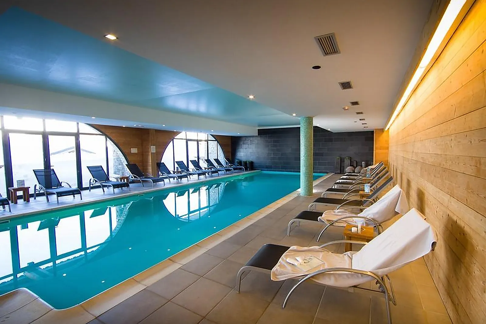 Lieux événementiels, CHALET HÔTEL KAYA LES MENUIRES