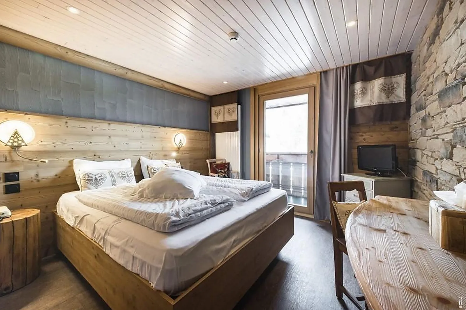 Lieux événementiels, CHALET HÔTEL LE COLLET