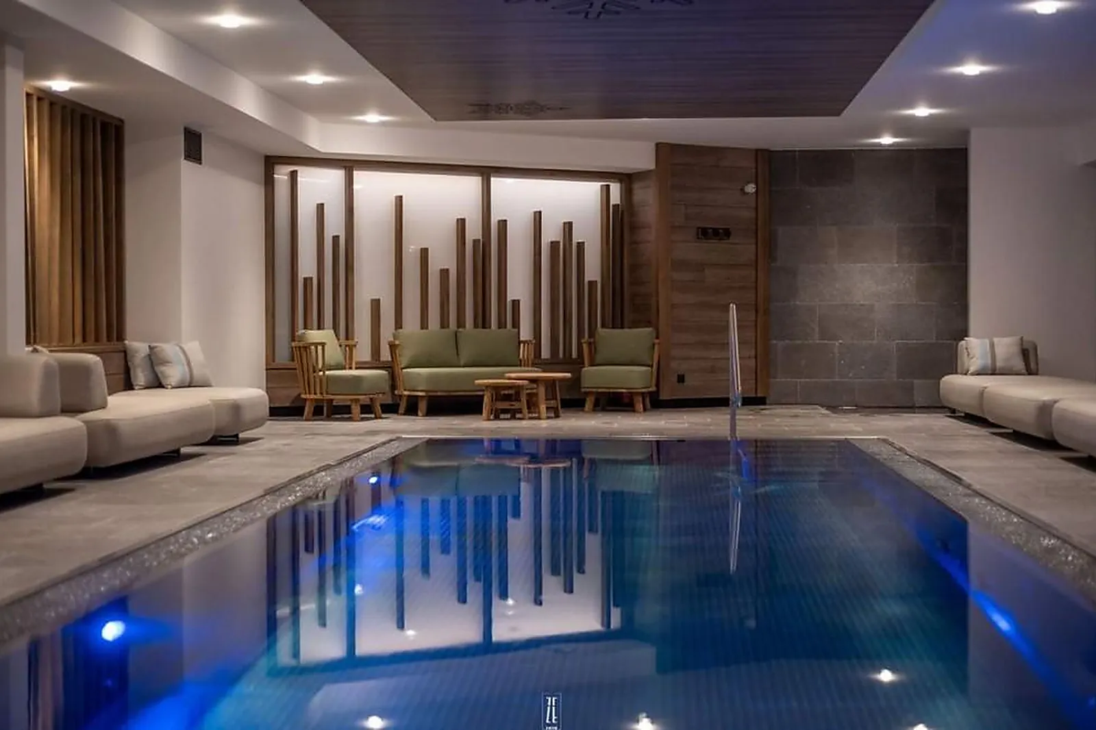 Lieux événementiels, CHALET HÔTEL LE COLLET