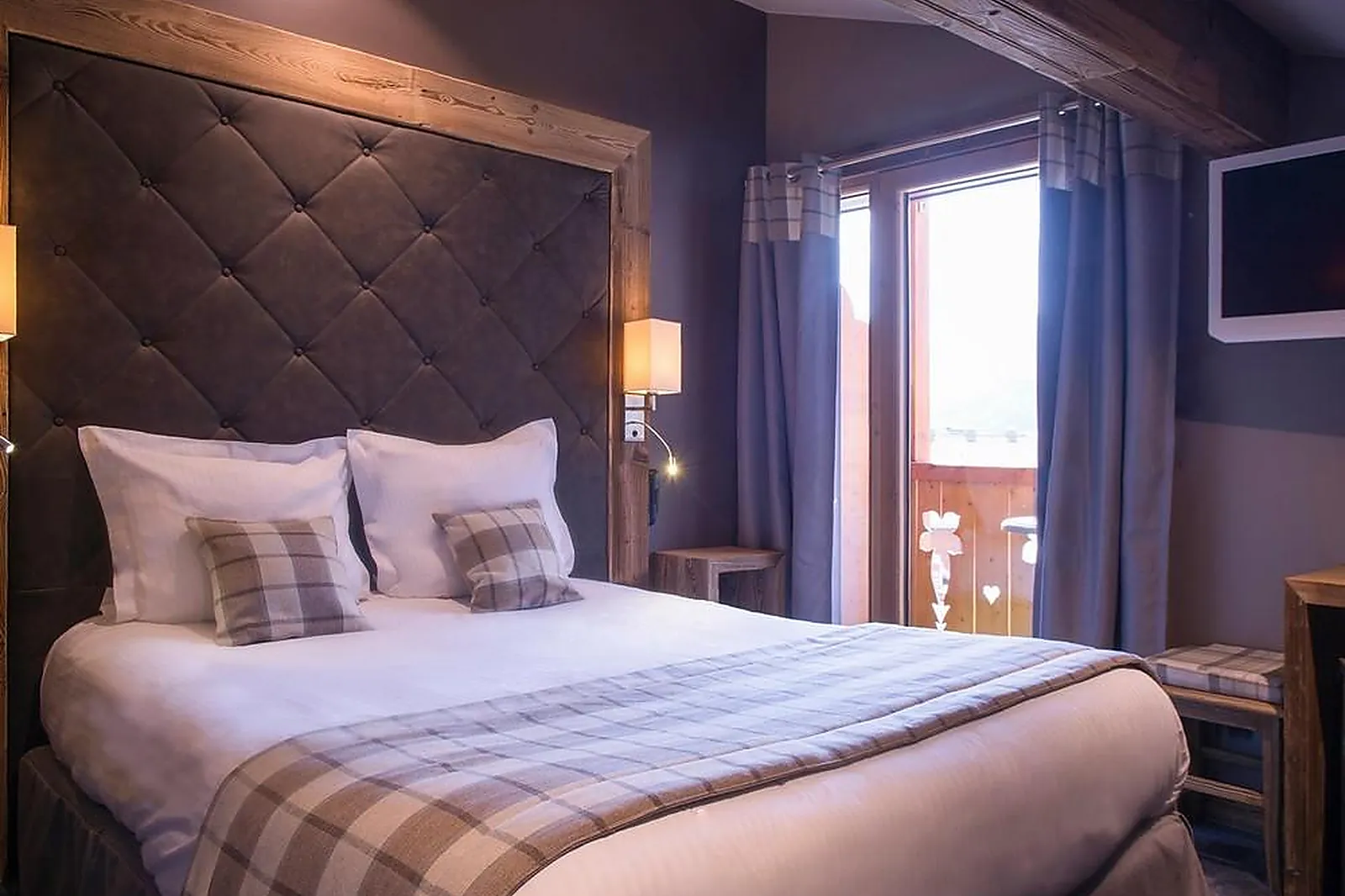 Lieux événementiels, CHÂLET-HÔTEL LES GENTIANETTES