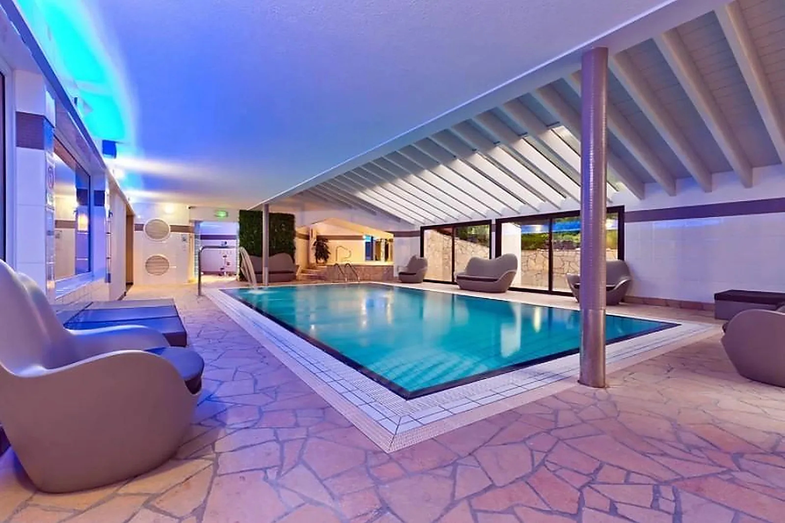 Lieux événementiels, CHÂLET-HÔTEL LES GENTIANETTES