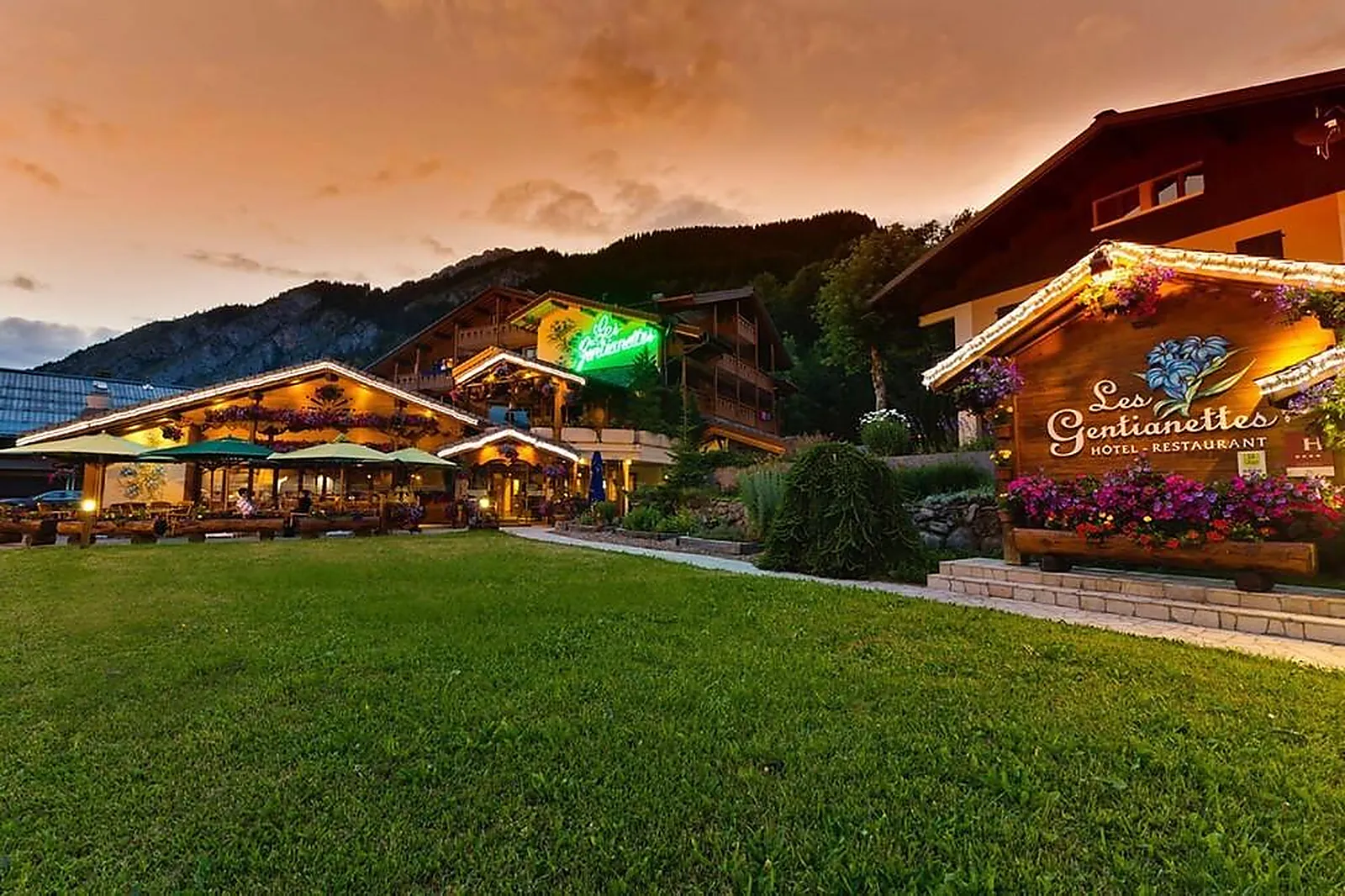 Lieux événementiels, CHÂLET-HÔTEL LES GENTIANETTES