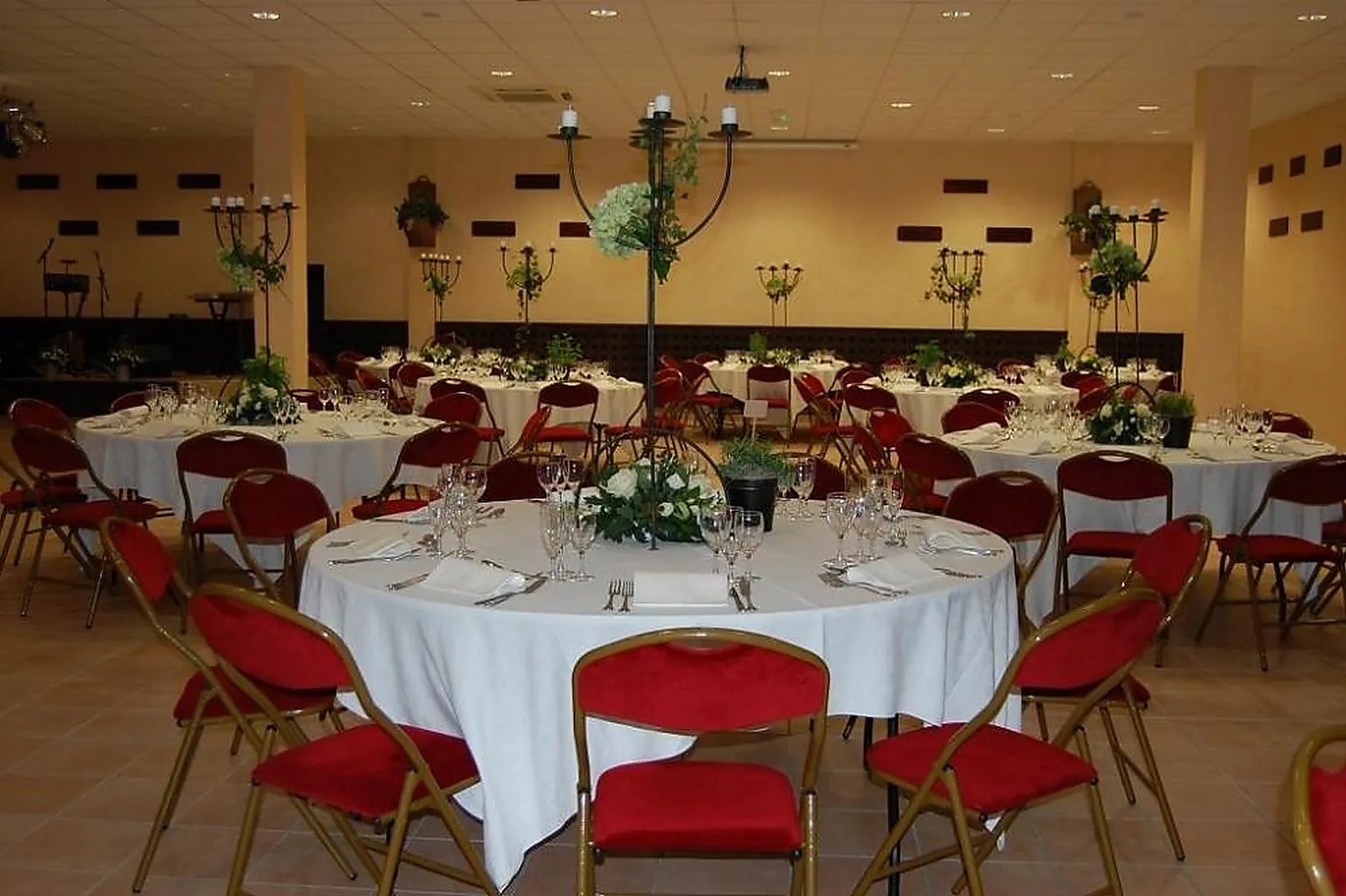 Lieux événementiels, CHAMPAGNE GEORGES CARTIER