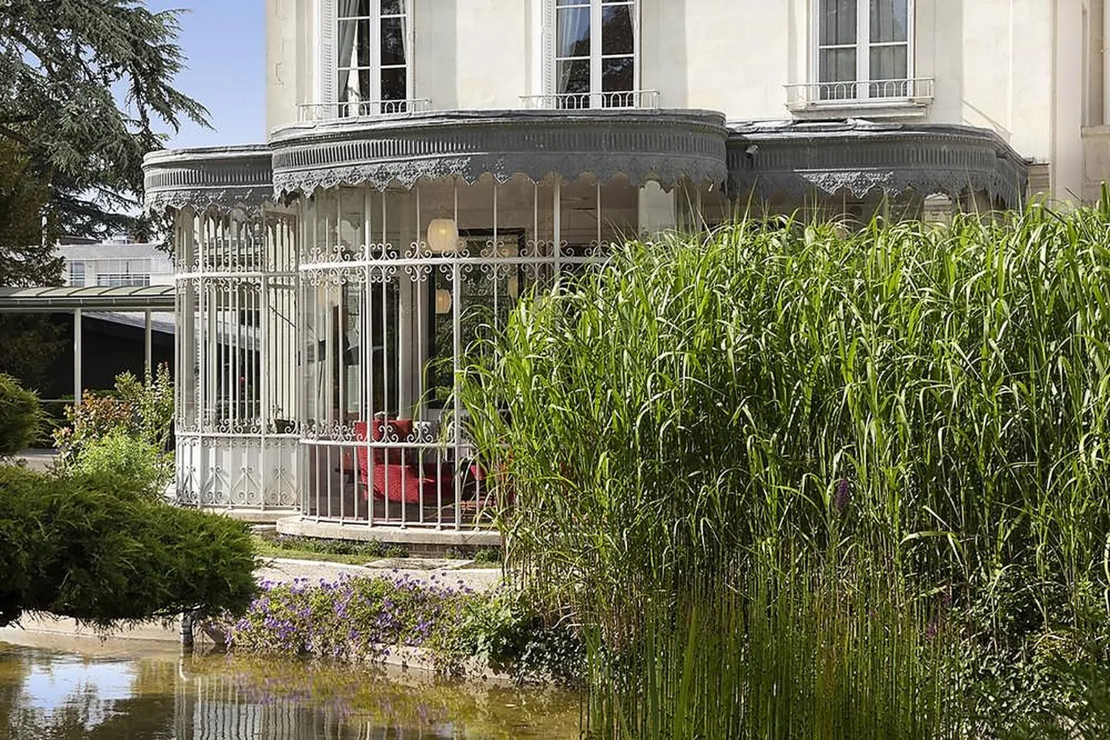 Lieux événementiels, CHÂTEAU BELMONT TOURS THE CREST COLLECTION