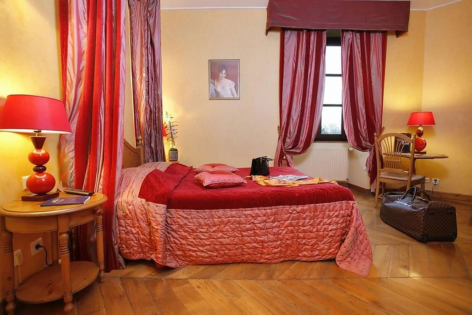 Lieux événementiels, CHÂTEAU CHAPEAU CORNU