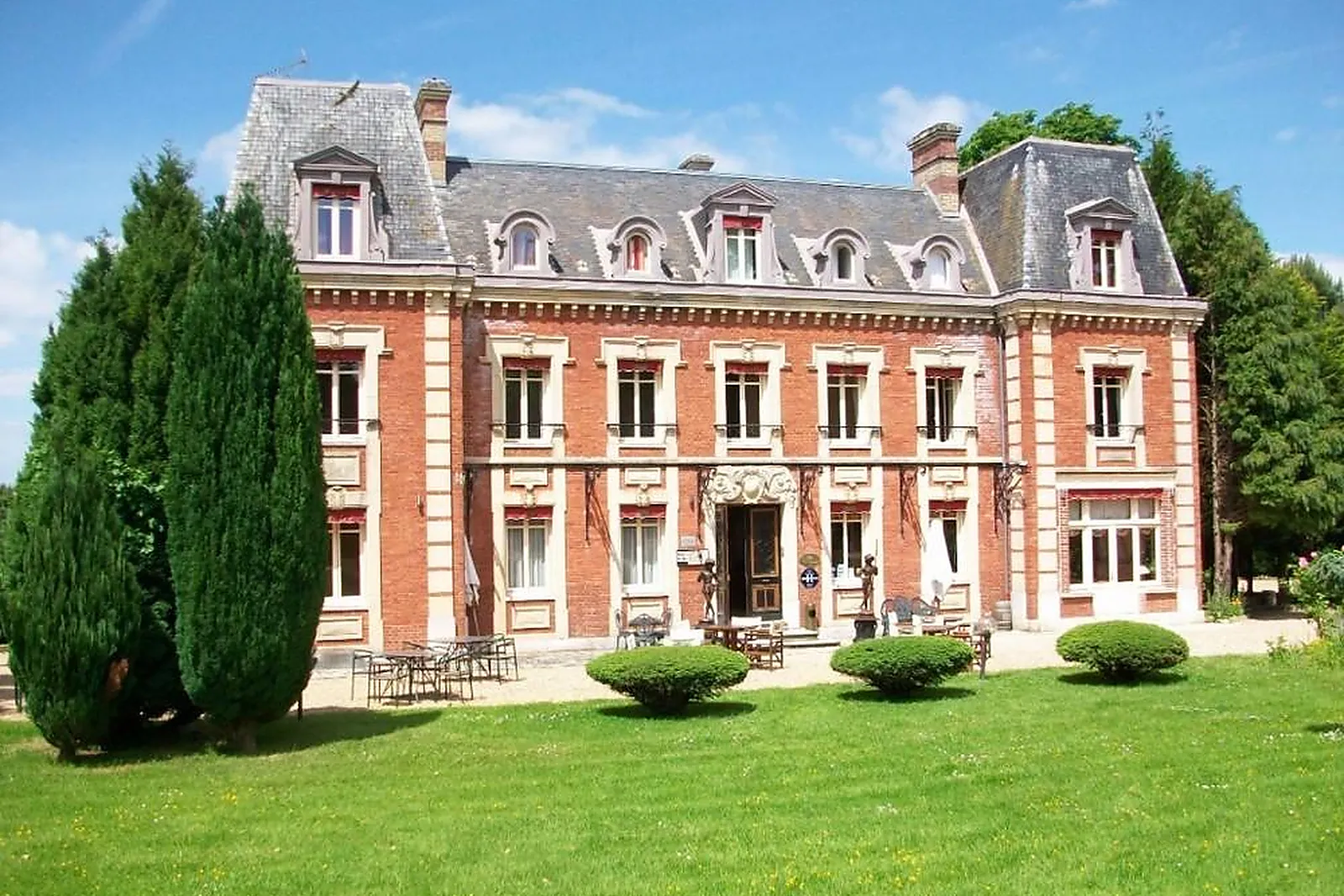 Lieux événementiels, CHÂTEAU CORNEILLE