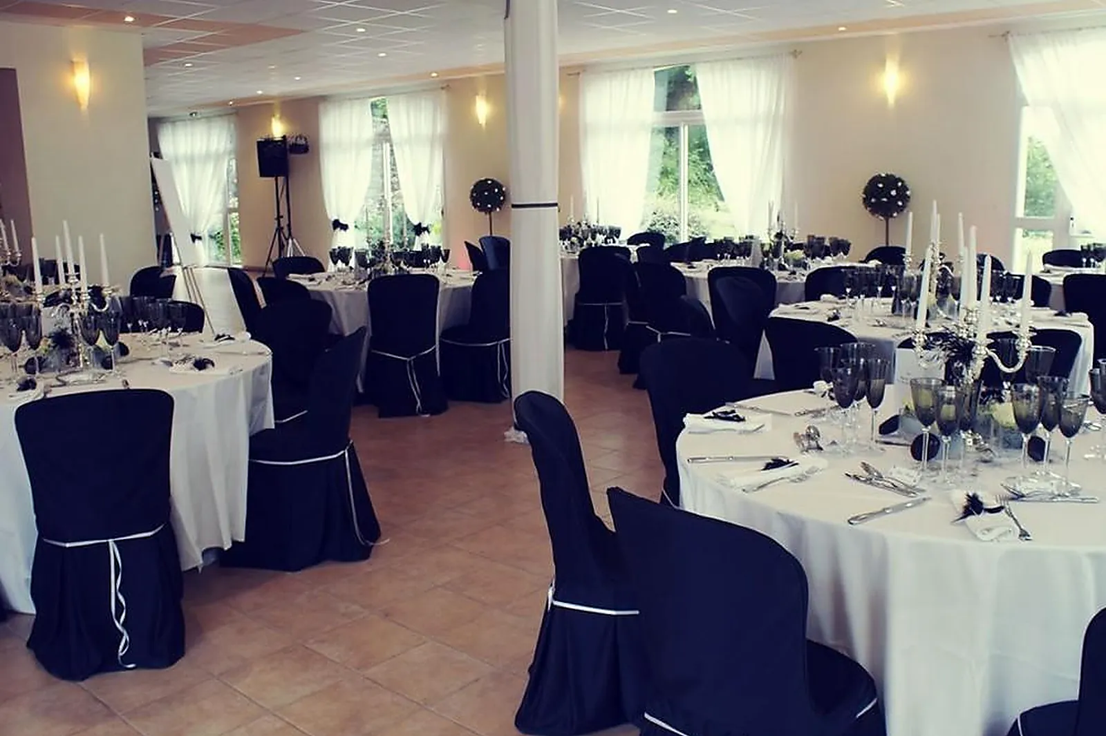 Lieux événementiels, CHÂTEAU COURTADE-DUBUC