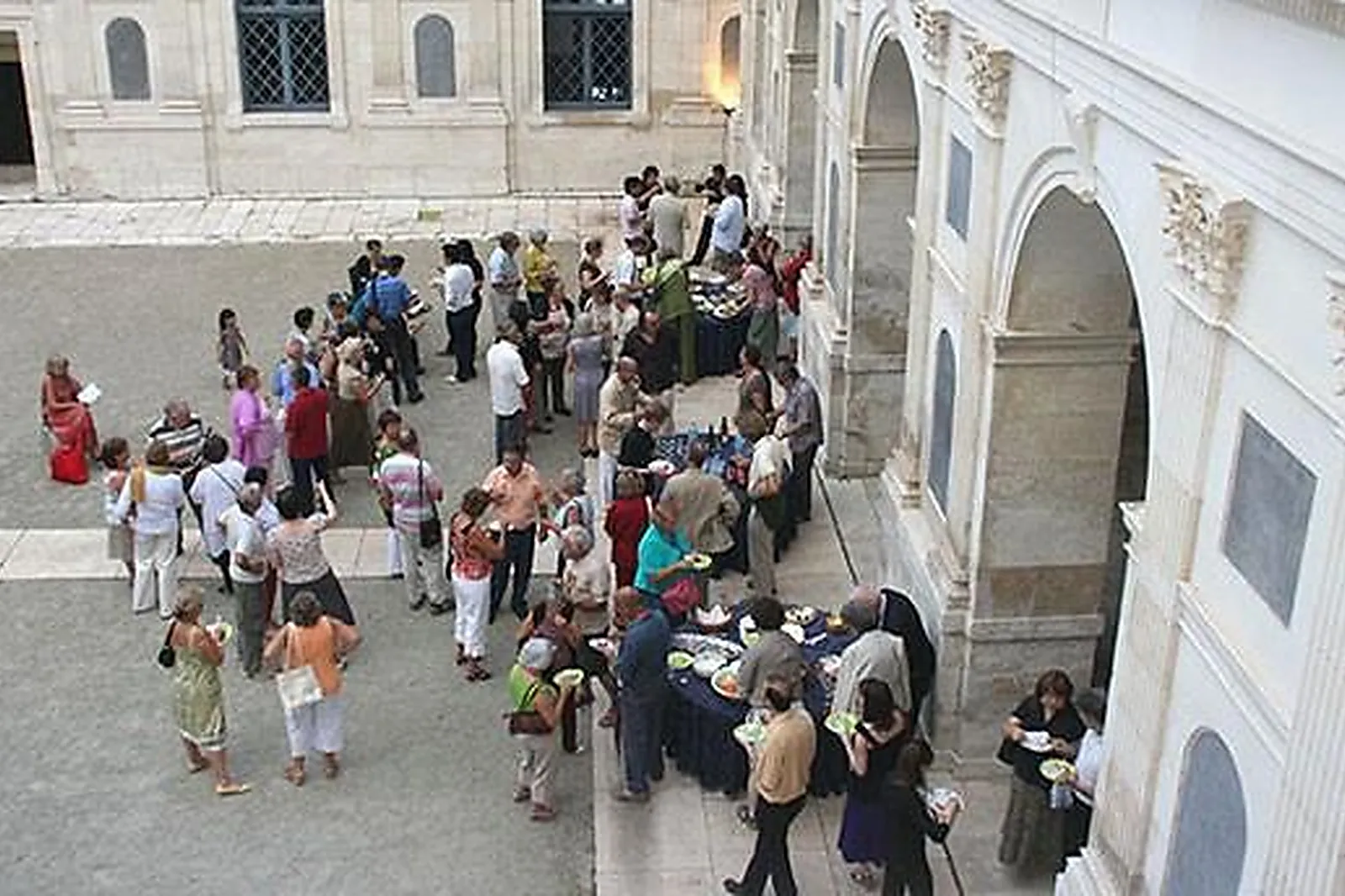 Lieux événementiels, CHATEAU D'ANCY-LE-FRANC