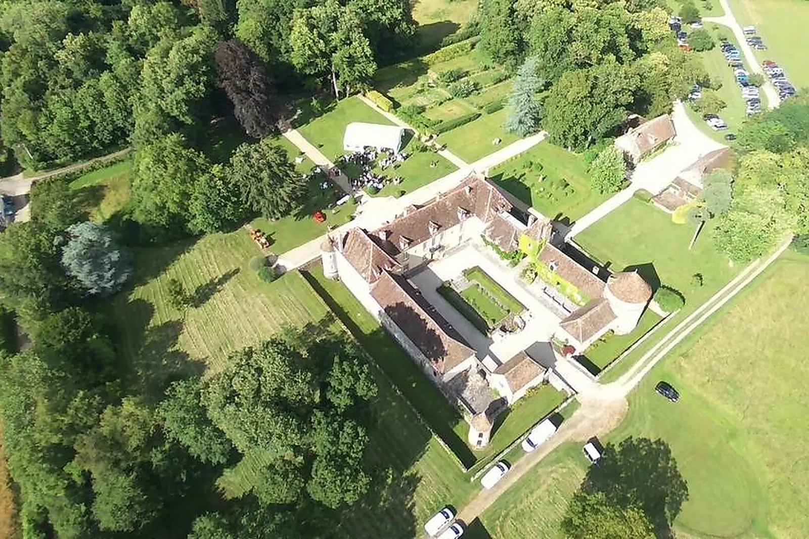 Lieux événementiels, CHÂTEAU DE BOIS LE ROI