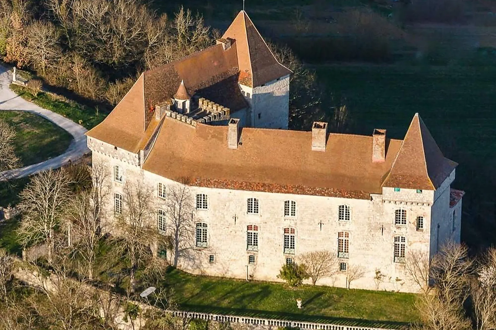 Lieux événementiels, CHÂTEAU DE GOUDOURVILLE