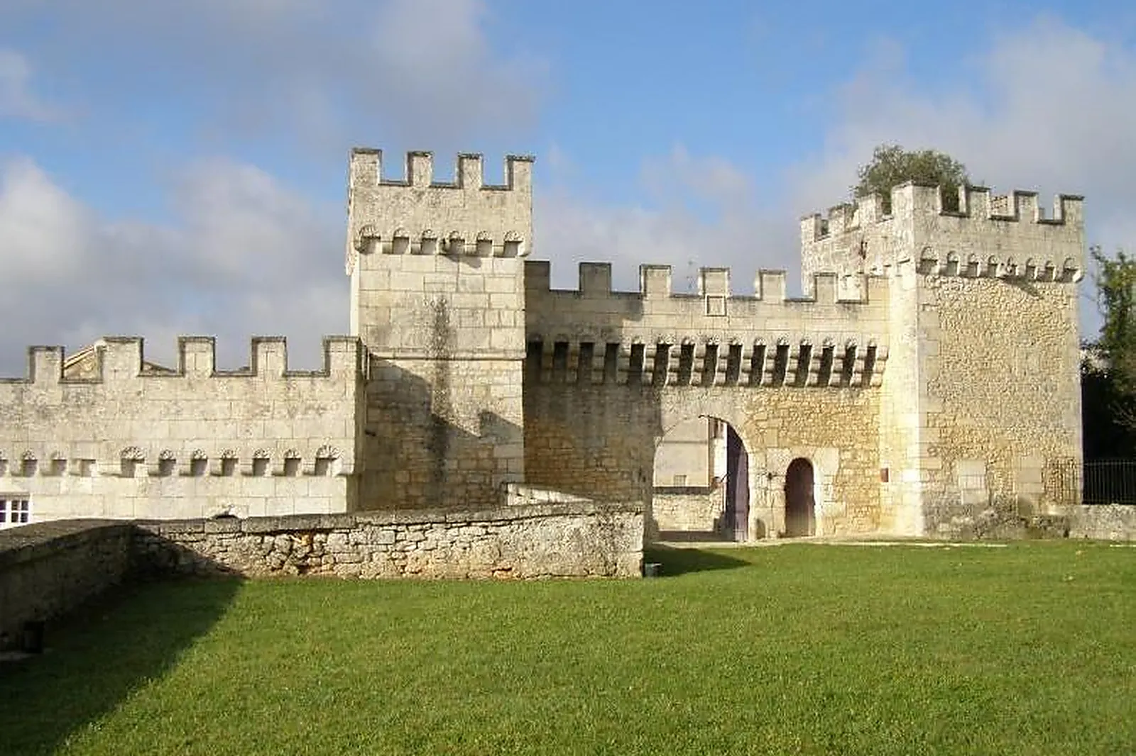 Lieux événementiels, CHATEAU DE LA TRANCHADE