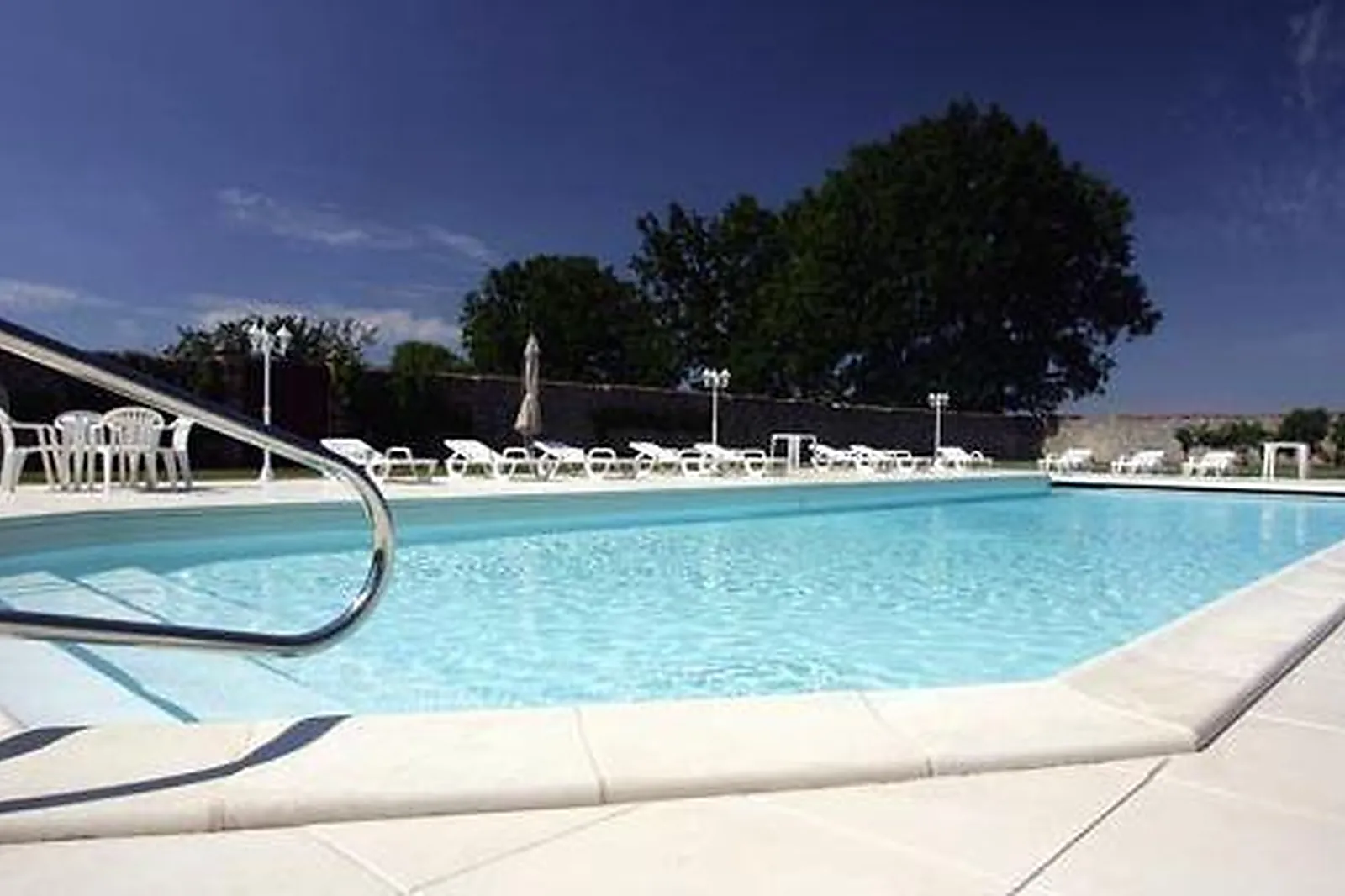 Lieux événementiels, CHATEAU DE MONTBRAYE