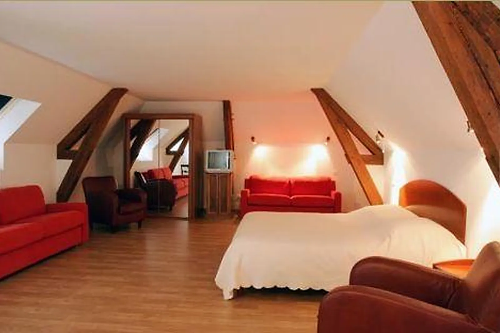 Lieux événementiels, CHATEAU DE MONTBRAYE