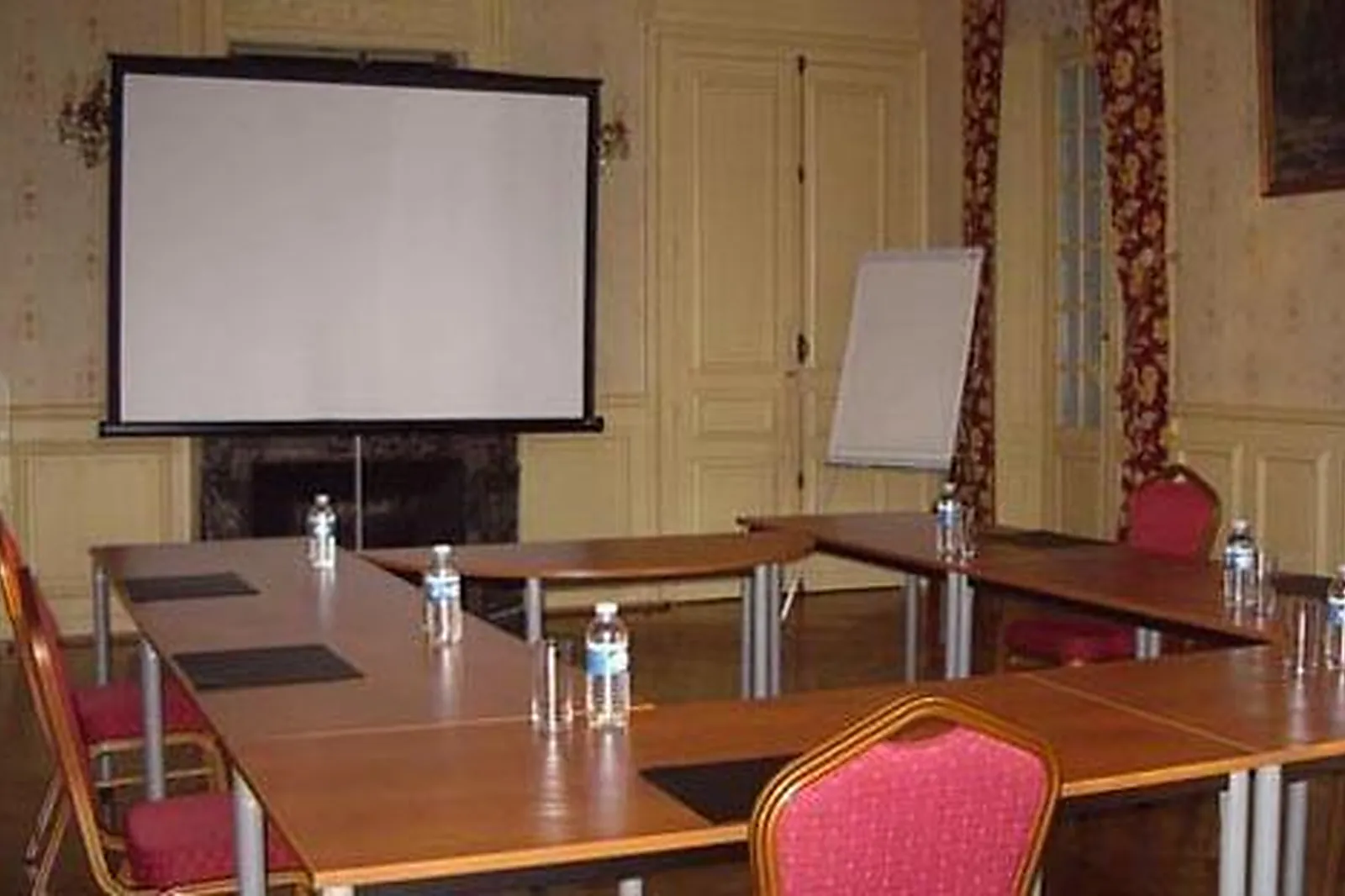 Lieux événementiels, CHATEAU DE MONTBRAYE