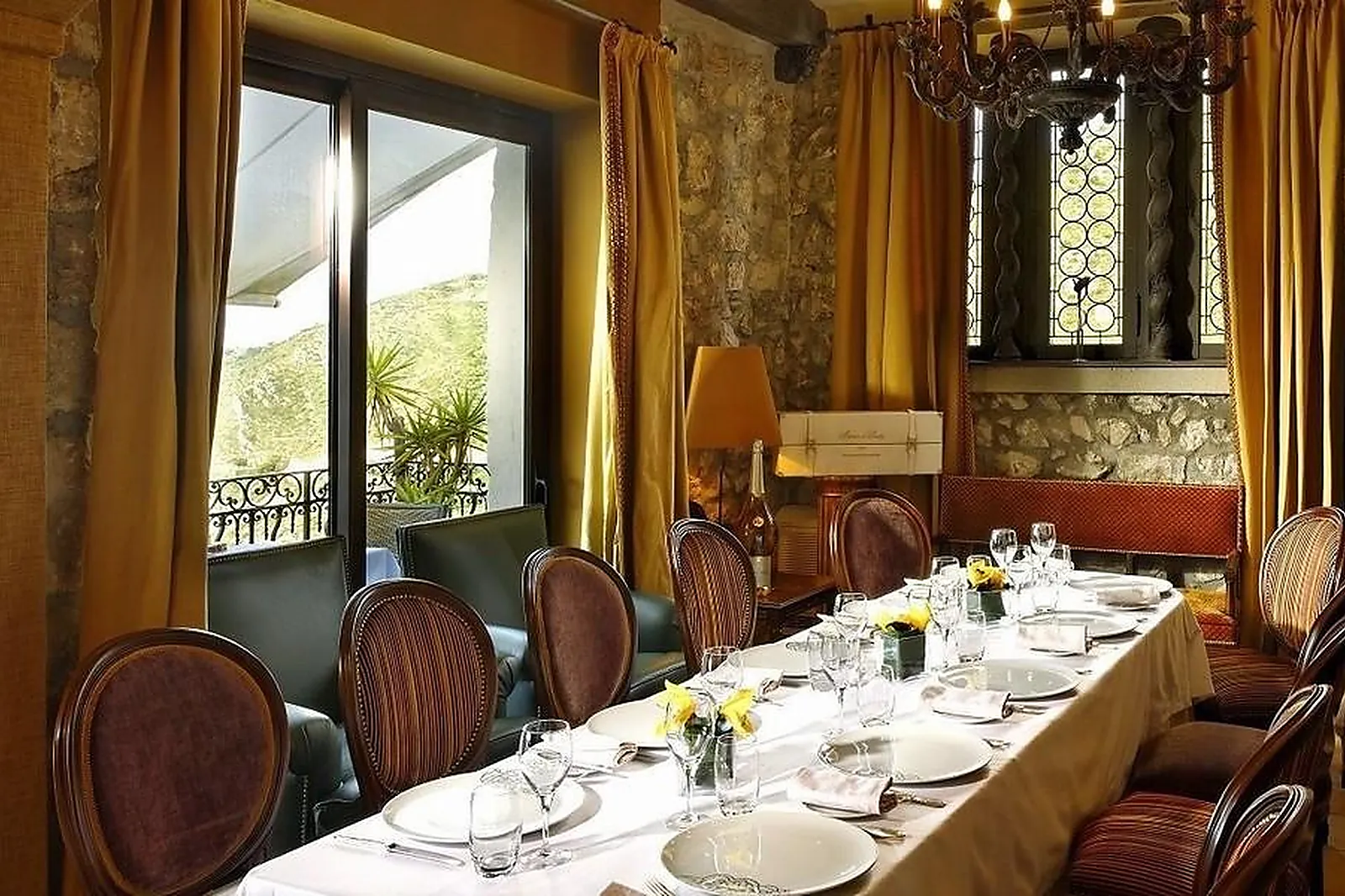 Lieux événementiels, CHÂTEAU EZA