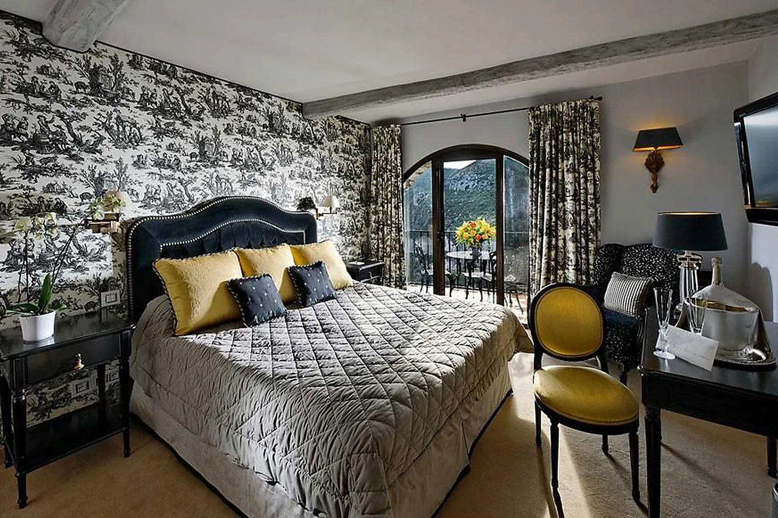 Lieux événementiels, CHÂTEAU EZA