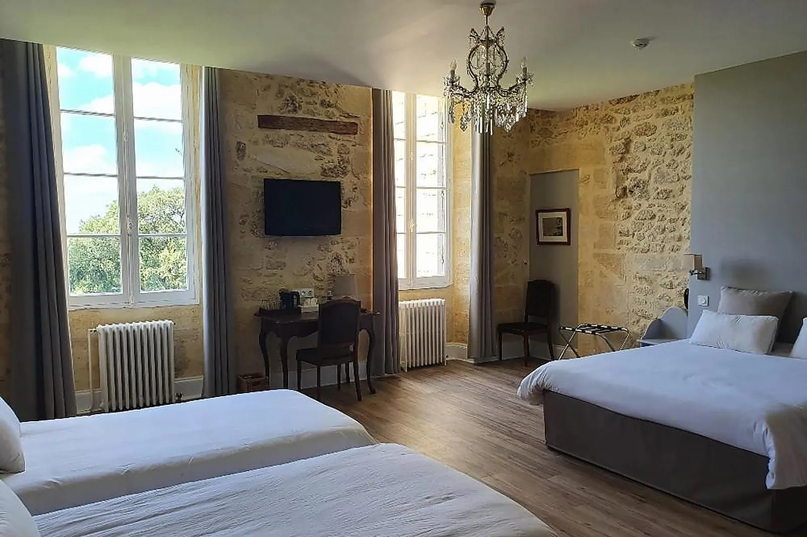 Lieux événementiels, CHÂTEAU FLEUR DE ROQUES