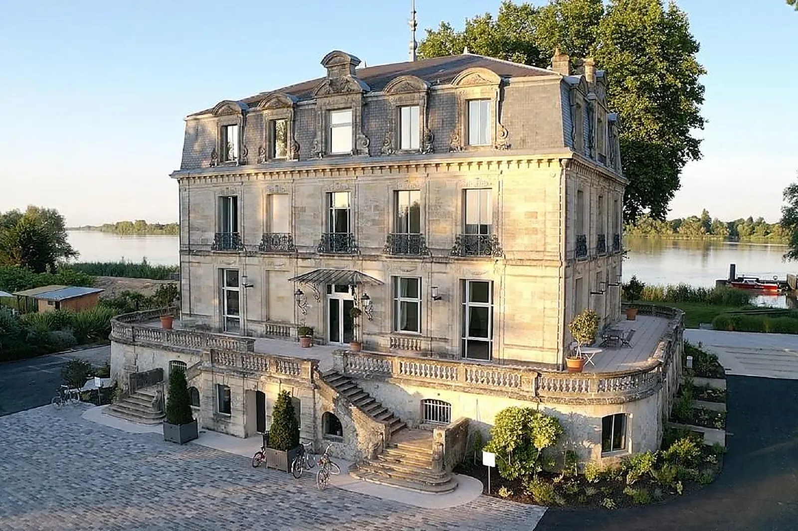 Lieux événementiels, CHÂTEAU GRATTEQUINA