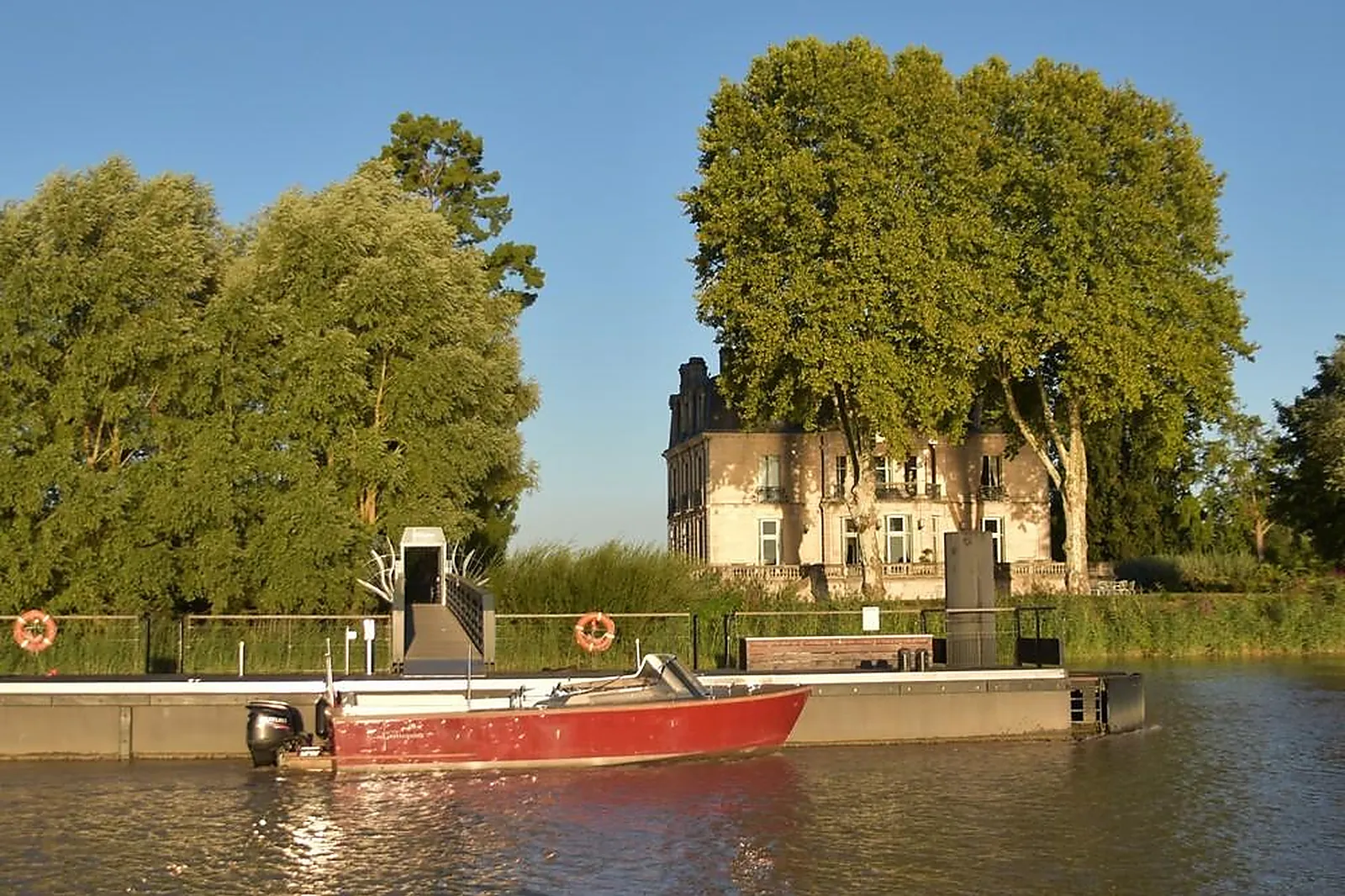 Lieux événementiels, CHÂTEAU GRATTEQUINA