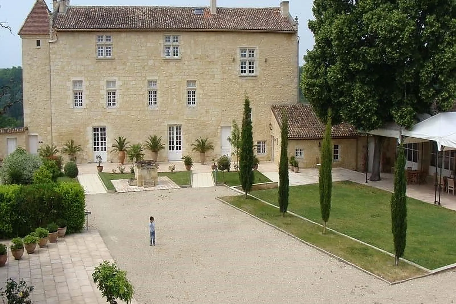 Lieux événementiels, CHÂTEAU ISABEAU DE NAUJAN