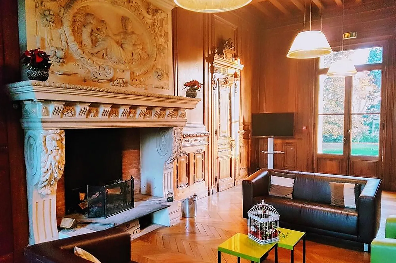 Lieux événementiels, CHATEAU LA CHÈZE